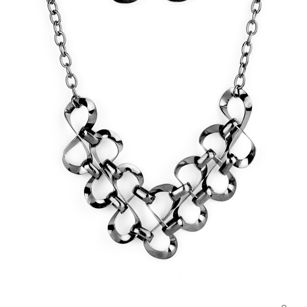 Gunmetal interlocking figure eight necklace.